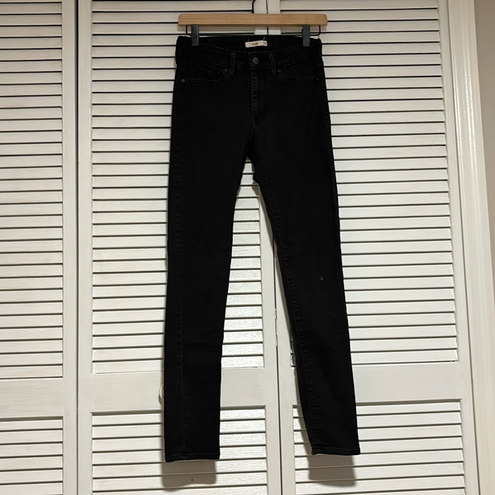 Levi Black Skinny Jeans